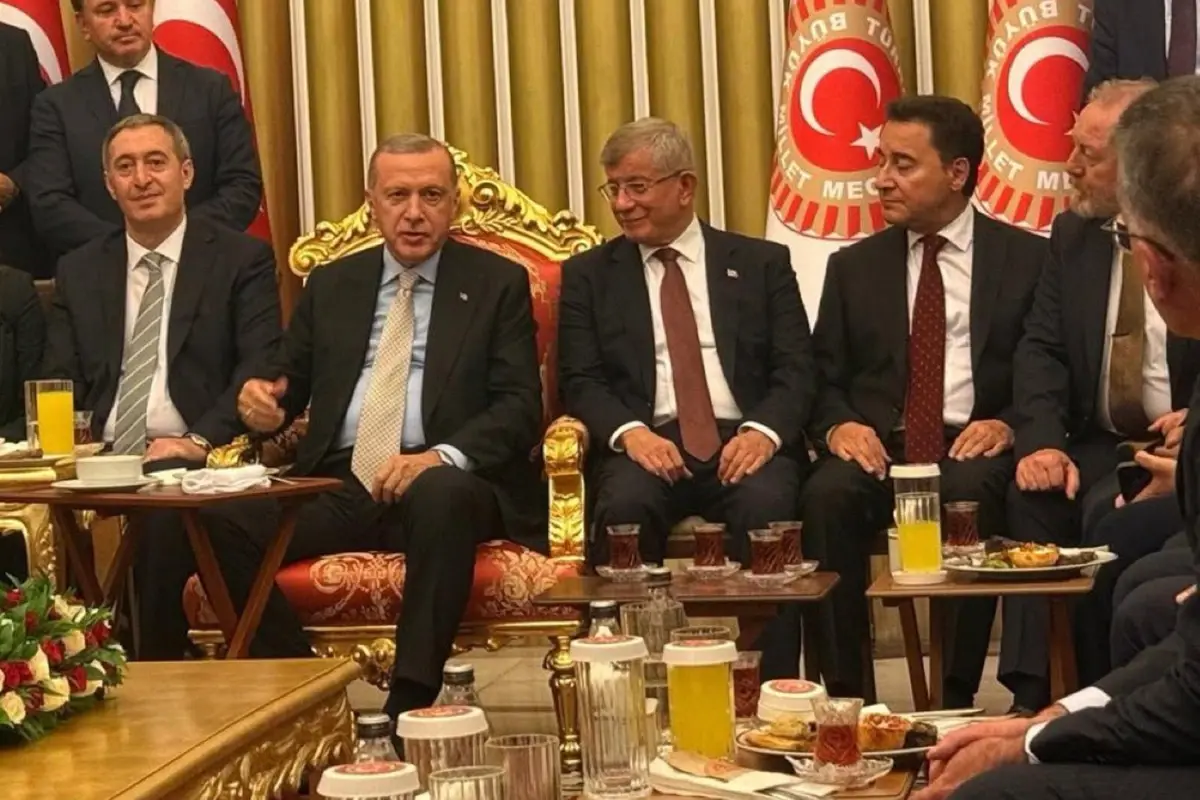 ankara kulislerini calkalayan iddia ak partiden ali babacana don teklifi Dcwq9hrY.jpg