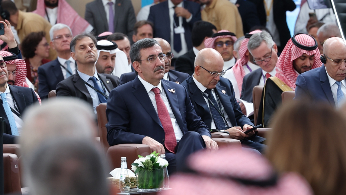 cevdet yilmaz riyadda turkiyenin potansiyelini anlatti rJKAJWjF.jpg