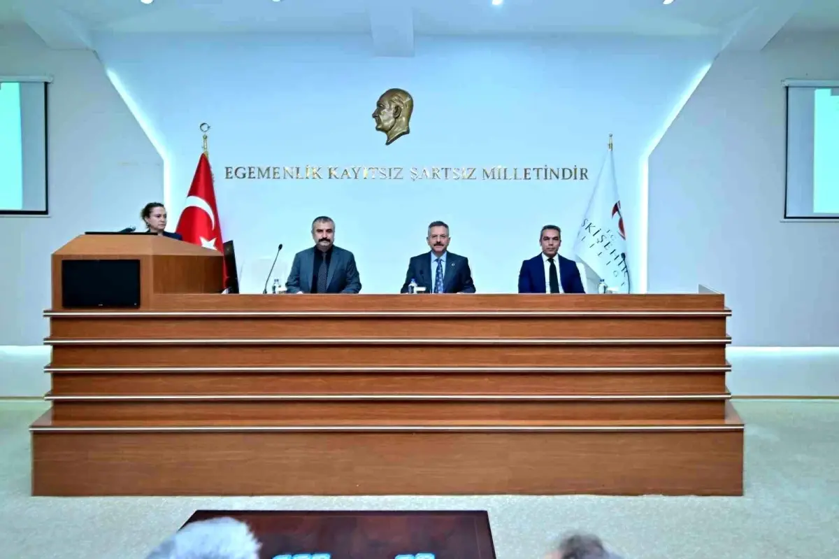 eskisehirde kadinin guclenmesi icin ilk toplanti yapildi ctsSYILm.jpg