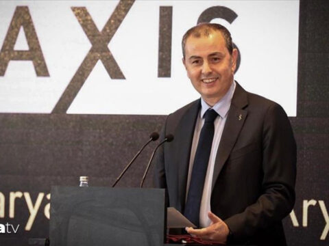 gazi mustafa kemal ataturkun kurucu celal bayarin es kurucu oldugugirisim turkiye is bankasi QS2H4rlD.jpg