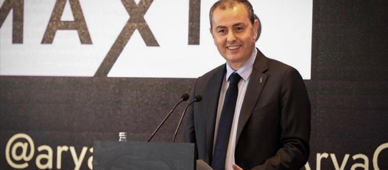 gazi mustafa kemal ataturkun kurucu celal bayarin es kurucu oldugugirisim turkiye is bankasi QS2H4rlD.jpg