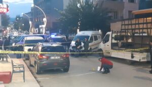 trafik kavgasi kanli bitti 1 kisi ayagindan silahla vuruldu LUzTEp1L.jpg