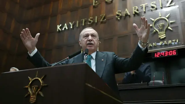 cumhurbaskani erdoganin sozleri ayakta alkislandi 23 yilda imanli ve yerli bir genclik yetistirdik aNXu9Ylt.webp