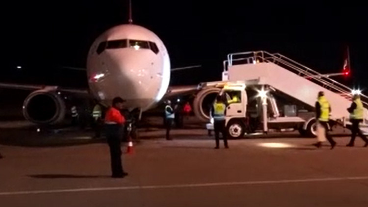 suleymaniyede 25 yil sonra bir ilk turk ucagi inis yapti fnvPZdGs.jpg