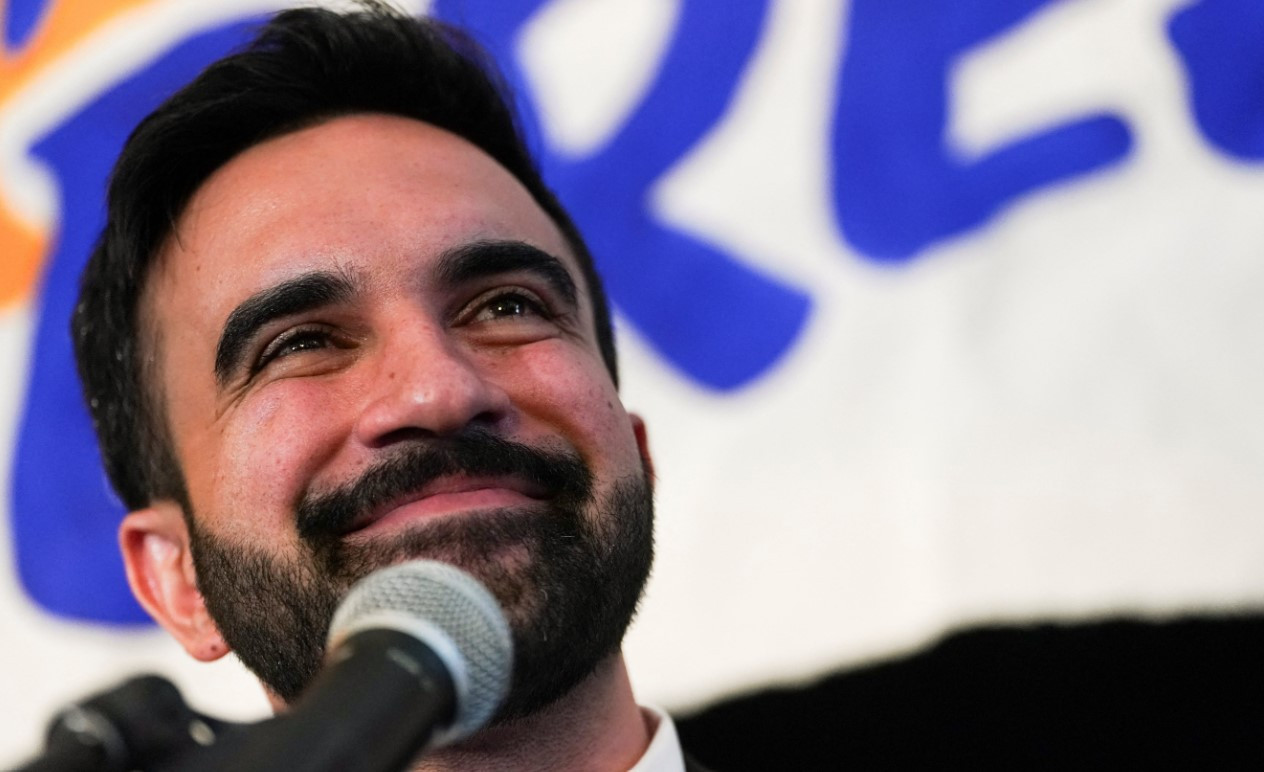 zohran mamdani kimdir nereli kac yasinda new yorkun ilk musluman belediye baskani zohran mamdaninin biyografi bilgileri cHJFM7bb.jpg