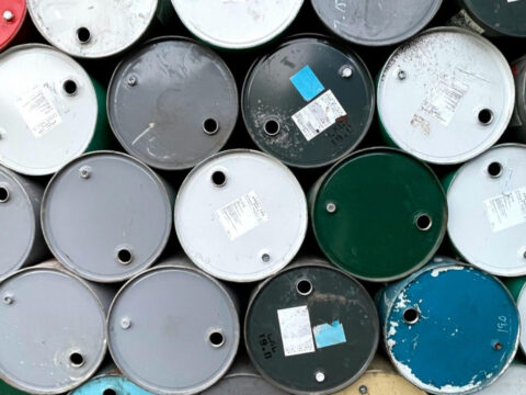 Brent petrolun varili 100 dolari asti MDSMP3zb
